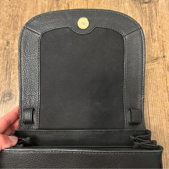 See By Chloe Black Hana Handbag - Picture 6 of 11